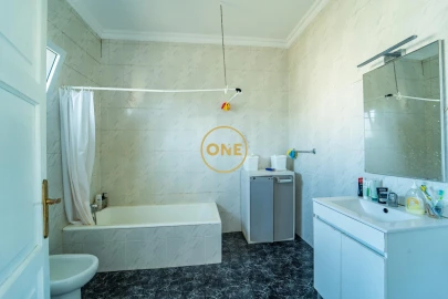 Moradia T2 para Venda em Ribeira Seca