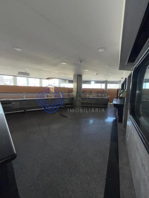 Loja para Arrendamento em Mafamude e Vilar do Paraíso