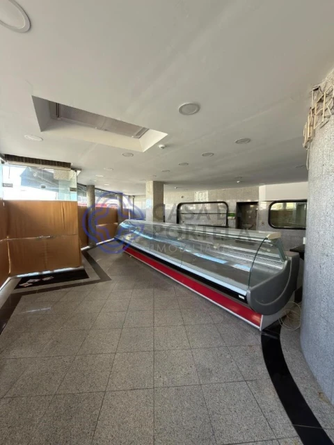 Loja para Arrendamento em Mafamude e Vilar do Paraíso