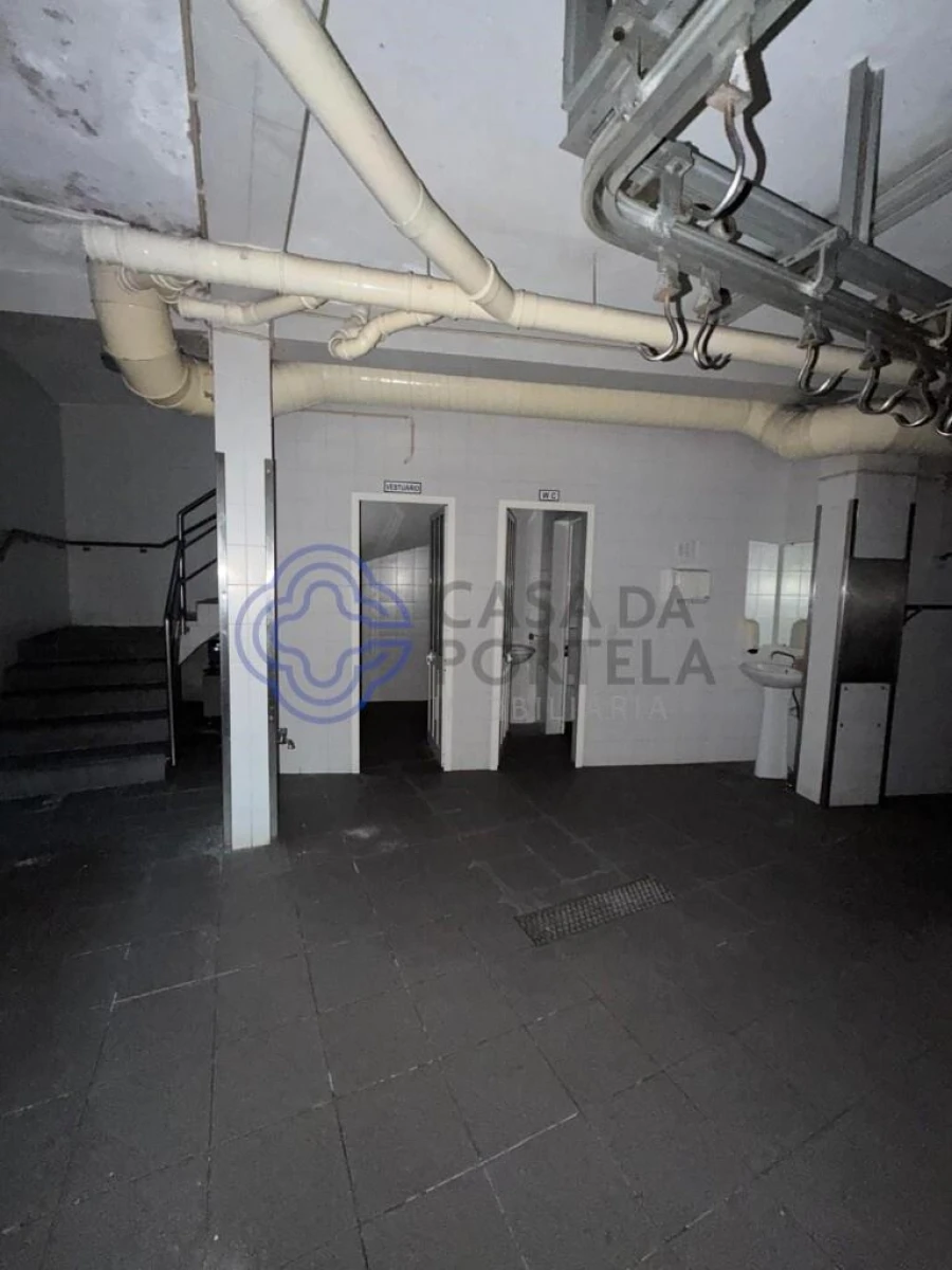 Loja para Arrendamento em Mafamude e Vilar do Paraíso Foto 13