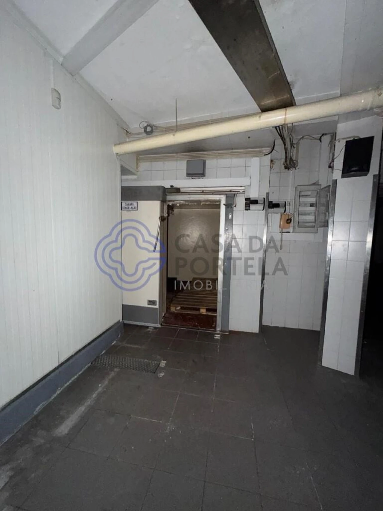 Loja para Arrendamento em Mafamude e Vilar do Paraíso Foto 9