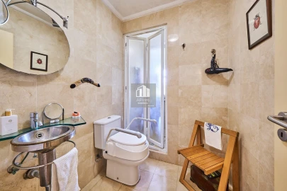 Moradia T3 para Venda em Charneca de Caparica e Sobreda