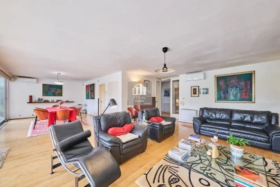 Moradia T3 para Venda em Charneca de Caparica e Sobreda