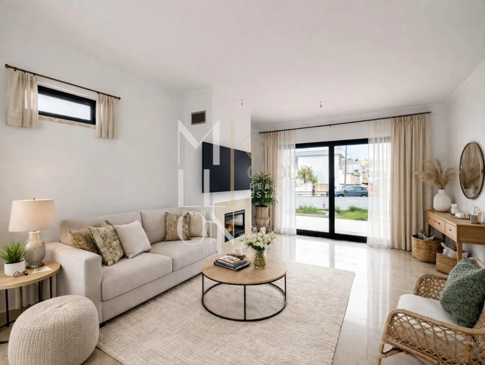 Moradia T5 para Venda em Almada, Cova da Piedade, Pragal e Cacilhas Foto 12