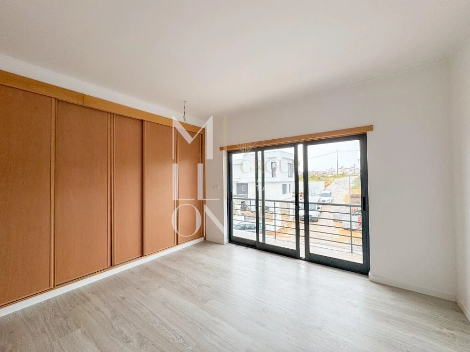 Moradia T5 para Venda em Almada, Cova da Piedade, Pragal e Cacilhas Foto 49