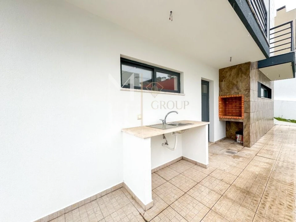 Moradia T5 para Venda em Almada, Cova da Piedade, Pragal e Cacilhas Foto 25