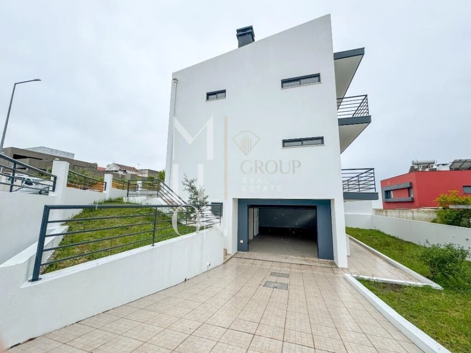 Moradia T5 para Venda em Almada, Cova da Piedade, Pragal e Cacilhas Foto 23