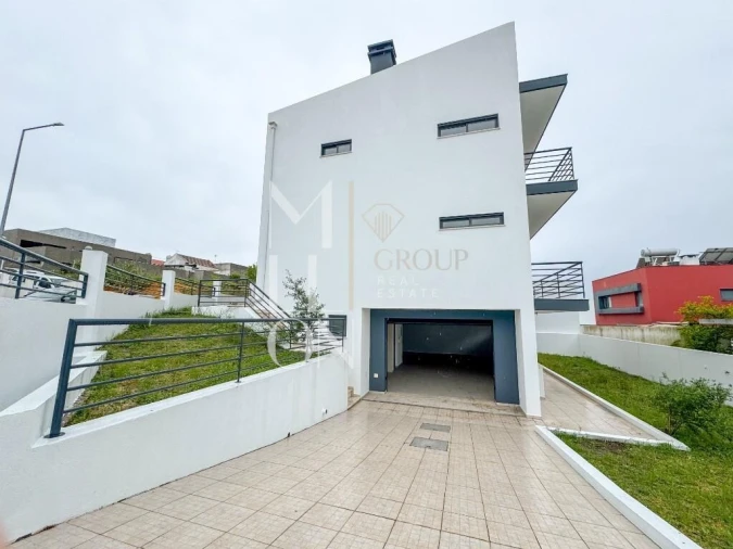 Moradia T5 para Venda em Almada, Cova da Piedade, Pragal e Cacilhas Foto 31