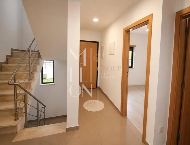 Moradia T5 para Venda em Almada, Cova da Piedade, Pragal e Cacilhas Foto 14