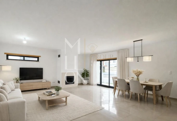 Moradia T5 para Venda em Almada, Cova da Piedade, Pragal e Cacilhas Foto 8