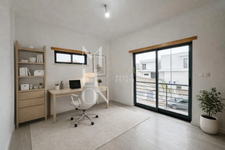 Moradia T5 para Venda em Almada, Cova da Piedade, Pragal e Cacilhas Foto 43