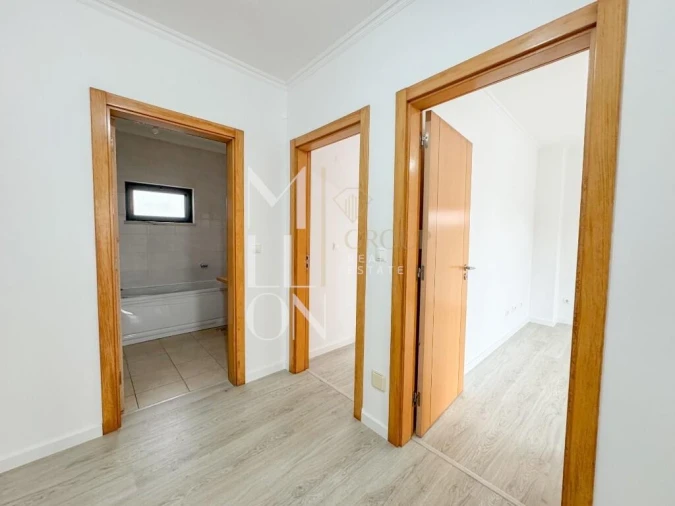 Moradia T5 para Venda em Almada, Cova da Piedade, Pragal e Cacilhas Foto 19