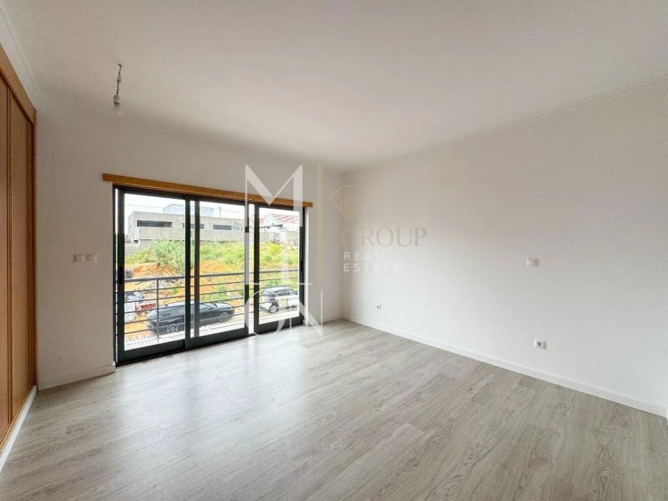 Moradia T5 para Venda em Almada, Cova da Piedade, Pragal e Cacilhas Foto 54