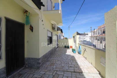 Moradia T3 para Venda em São Francisco