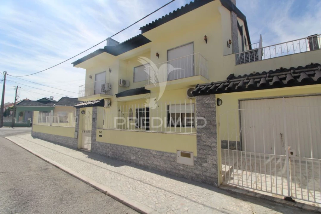 Moradia T3 para Venda em São Francisco Foto 2