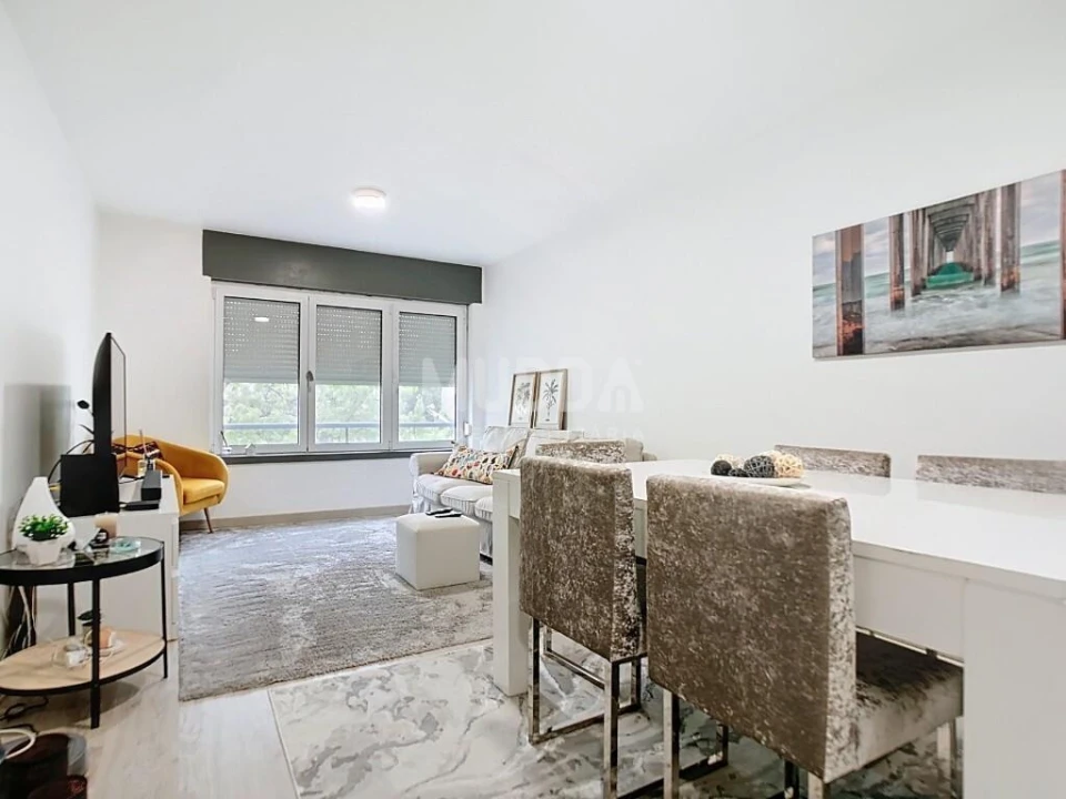 Apartamento T3 para Venda em Vilar de Nantes Foto 1