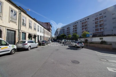 Apartamento T3 para Venda em Braga (Maximinos, Sé e Cividade)