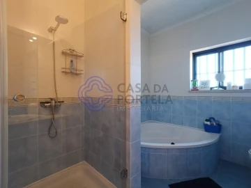 Moradia T4 para Venda em Famalicão