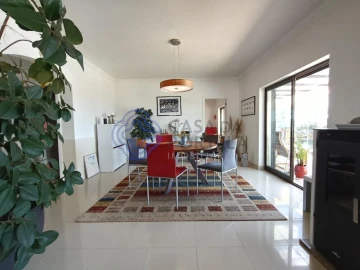 Moradia T4 para Venda em Famalicão