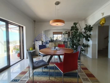 Moradia T4 para Venda em Famalicão