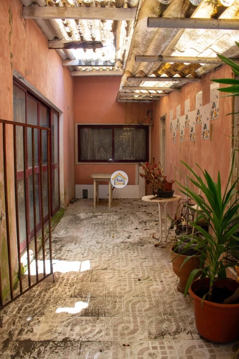 Moradia T4 para Venda em Lordelo do Ouro e Massarelos