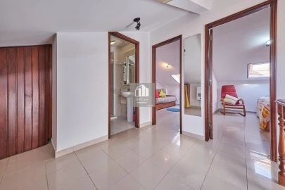 Apartamento T4 para Venda em Costa da Caparica