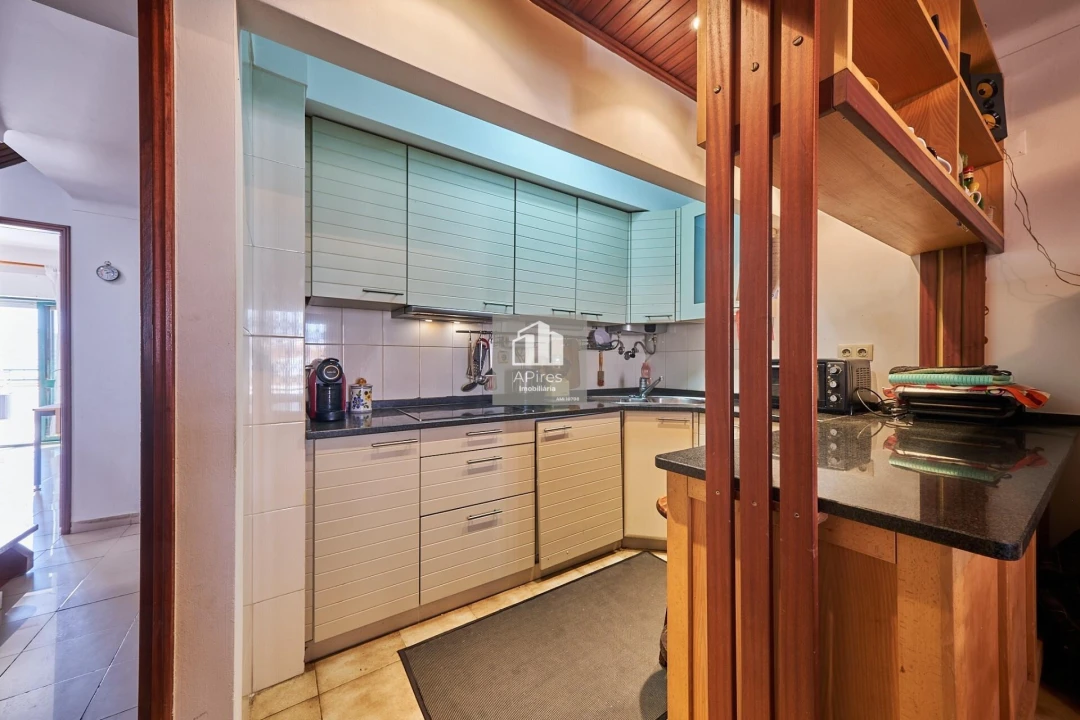 Apartamento T4 para Venda em Costa da Caparica Foto 22