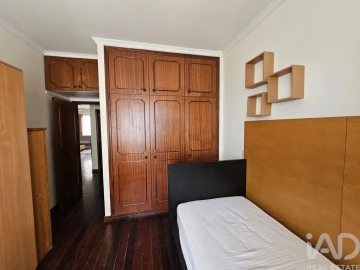 Apartamento T2 para Arrendamento em São Martinho