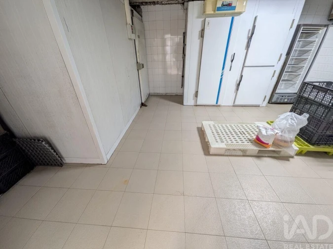 Loja para Venda em Faro (Sé e São Pedro) Foto 13