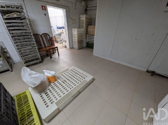 Loja para Venda em Faro (Sé e São Pedro) Foto 12
