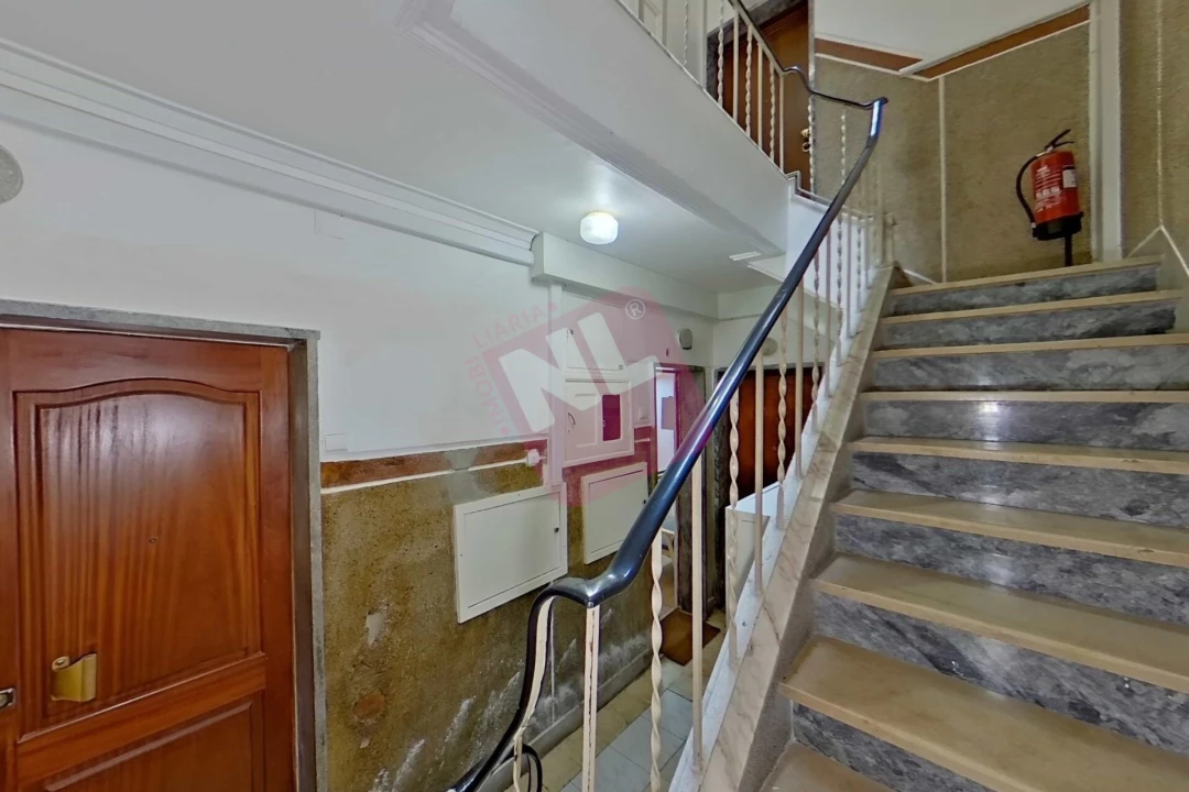 Apartamento T1 para Venda em Algés, Linda-A-Velha e Cruz Quebrada-Dafundo Foto 8