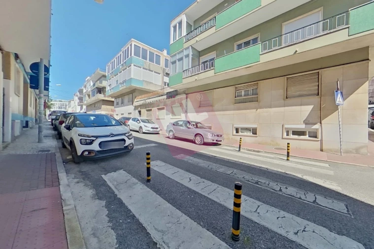 Apartamento T1 para Venda em Algés, Linda-A-Velha e Cruz Quebrada-Dafundo Foto 2