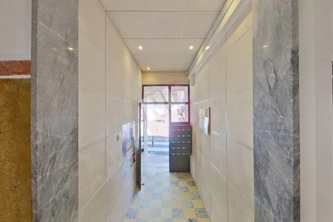 Apartamento T1 para Venda em Algés, Linda-A-Velha e Cruz Quebrada-Dafundo Foto 5