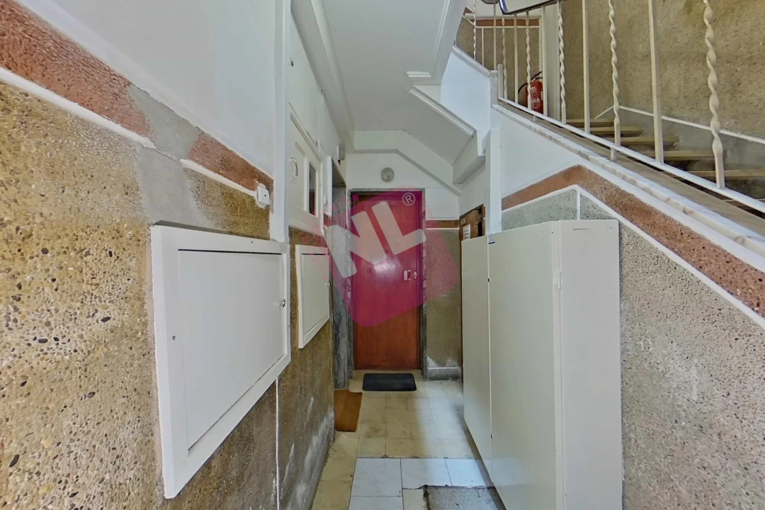 Apartamento T1 para Venda em Algés, Linda-A-Velha e Cruz Quebrada-Dafundo Foto 9