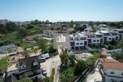 Terreno para Venda em Charneca de Caparica e Sobreda