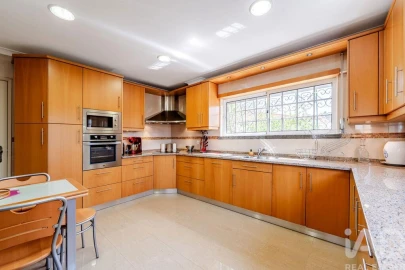 Moradia T8 para Venda em Amora