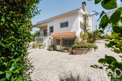 Moradia T8 para Venda em Amora