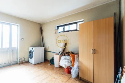 Moradia T3 para Venda em Santo Tirso, Couto (Santa Cristina e São Miguel) e Burgães