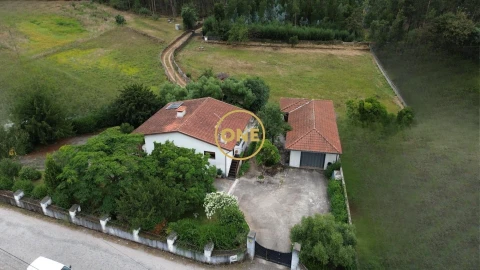 Moradia T3 para Venda em Santo Tirso, Couto (Santa Cristina e São Miguel) e Burgães