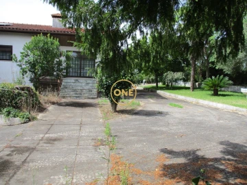 Moradia T3 para Venda em Santo Tirso, Couto (Santa Cristina e São Miguel) e Burgães