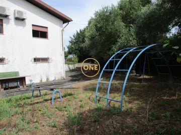 Moradia T3 para Venda em Santo Tirso, Couto (Santa Cristina e São Miguel) e Burgães