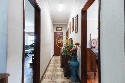 Moradia T3 para Venda em Santo Tirso, Couto (Santa Cristina e São Miguel) e Burgães