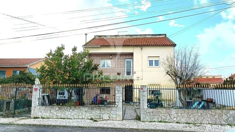 Moradia T5 para Venda em Quinta do Conde