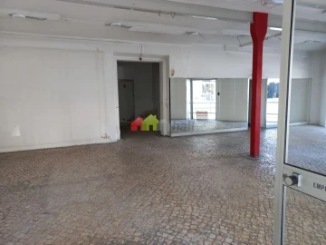 Loja para Arrendamento em Setubal (São Sebastião)