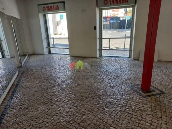 Loja para Arrendamento em Setubal (São Sebastião) Foto 3