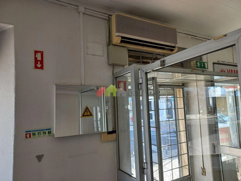 Loja para Arrendamento em Setubal (São Sebastião) Foto 5