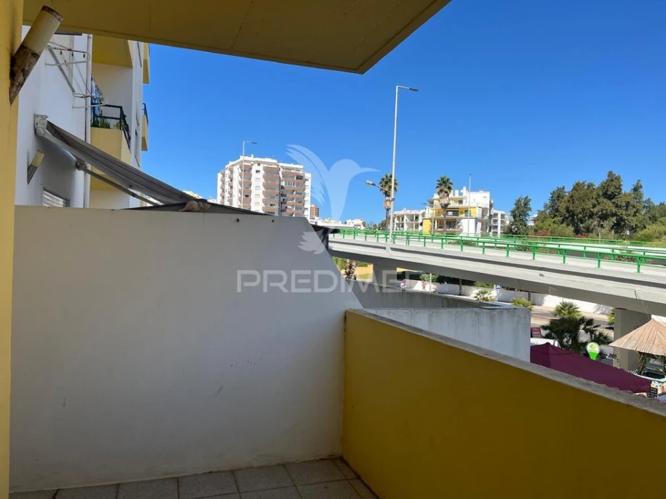 Apartamento T1 para Venda em Portimão Foto 8
