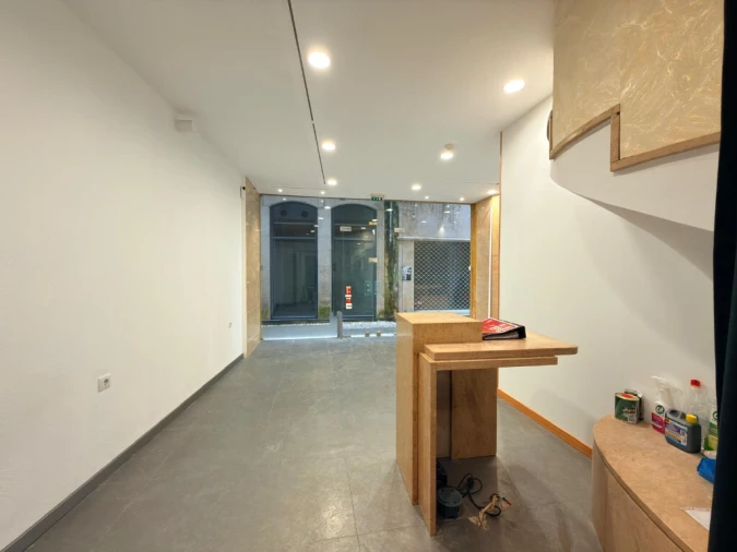 Loja para Arrendamento em São Martinho do Bispo e Ribeira de Frades Foto 5