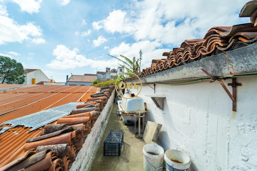 Moradia T3 para Venda em Ponta Delgada (São José) Foto 14