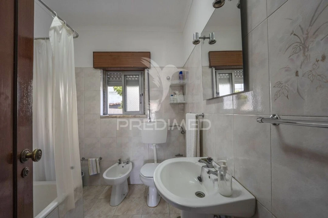 Moradia T4 para Venda em Charneca de Caparica e Sobreda Foto 14